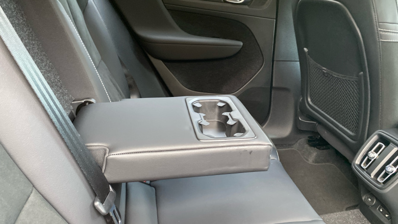 Volvo Xc40 1.5 T3 [163] R DESIGN 5dr Petrol Estate